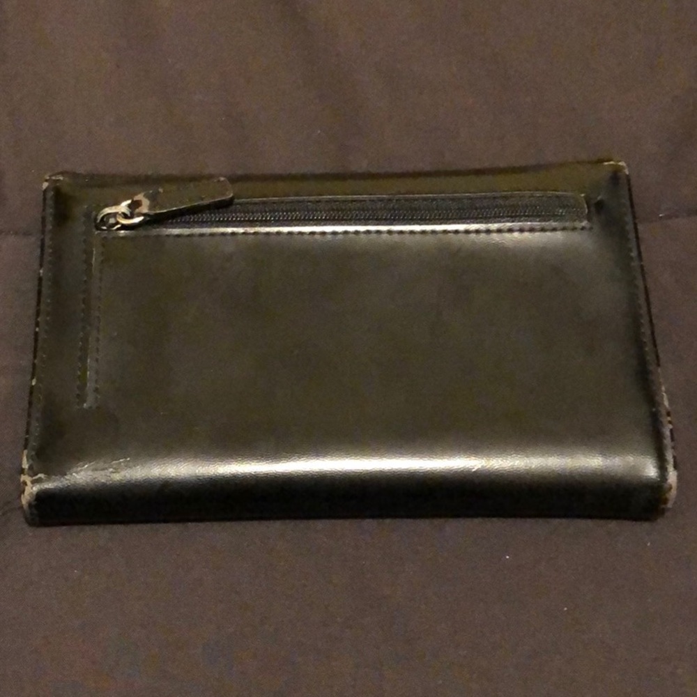 Guess Wallet - Picture 14 of 14